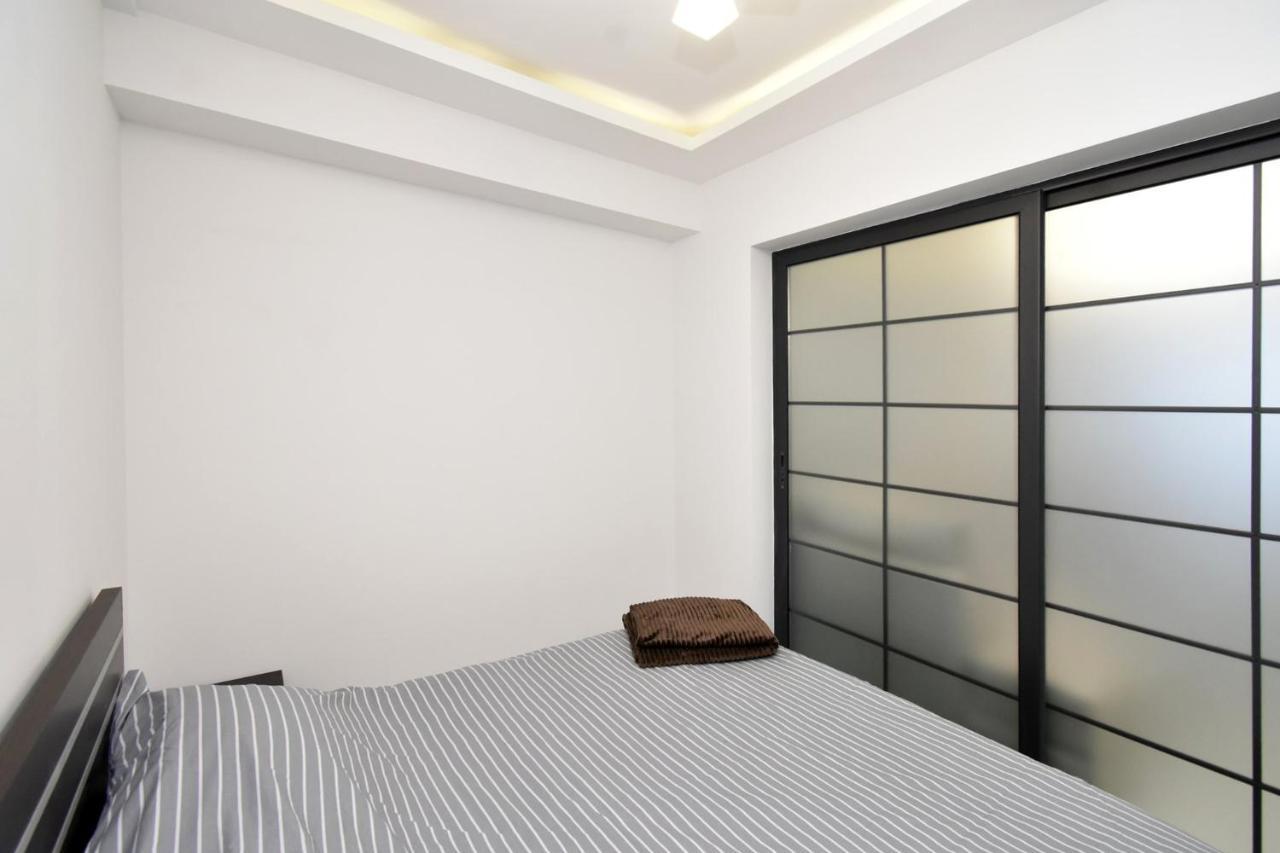 Apart House In Centr Koghbaci Strit 예레반 외부 사진
