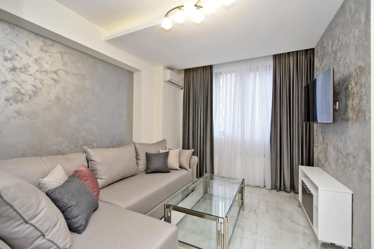 Apart House In Centr Koghbaci Strit 예레반 외부 사진