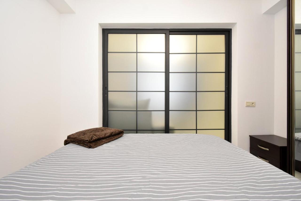 Apart House In Centr Koghbaci Strit 예레반 외부 사진