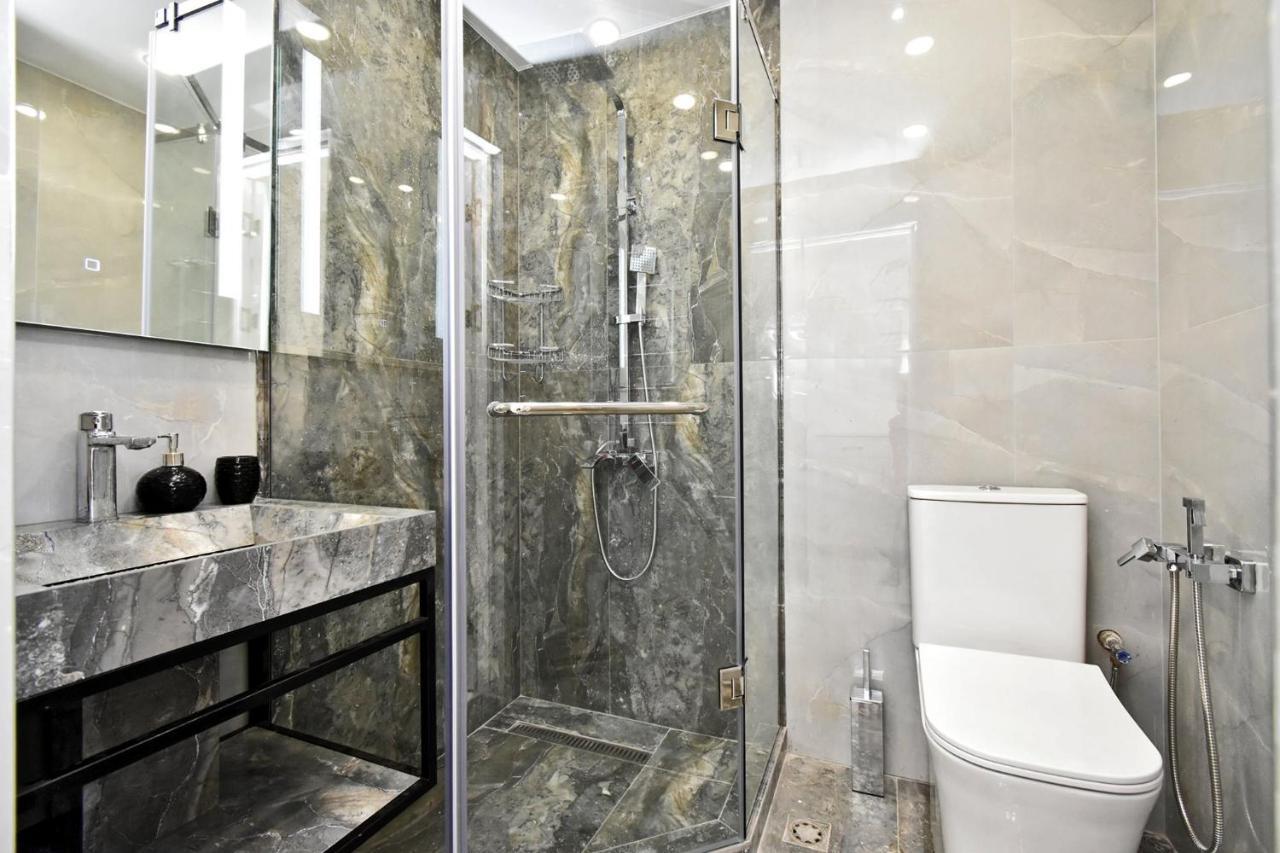 Apart House In Centr Koghbaci Strit 예레반 외부 사진